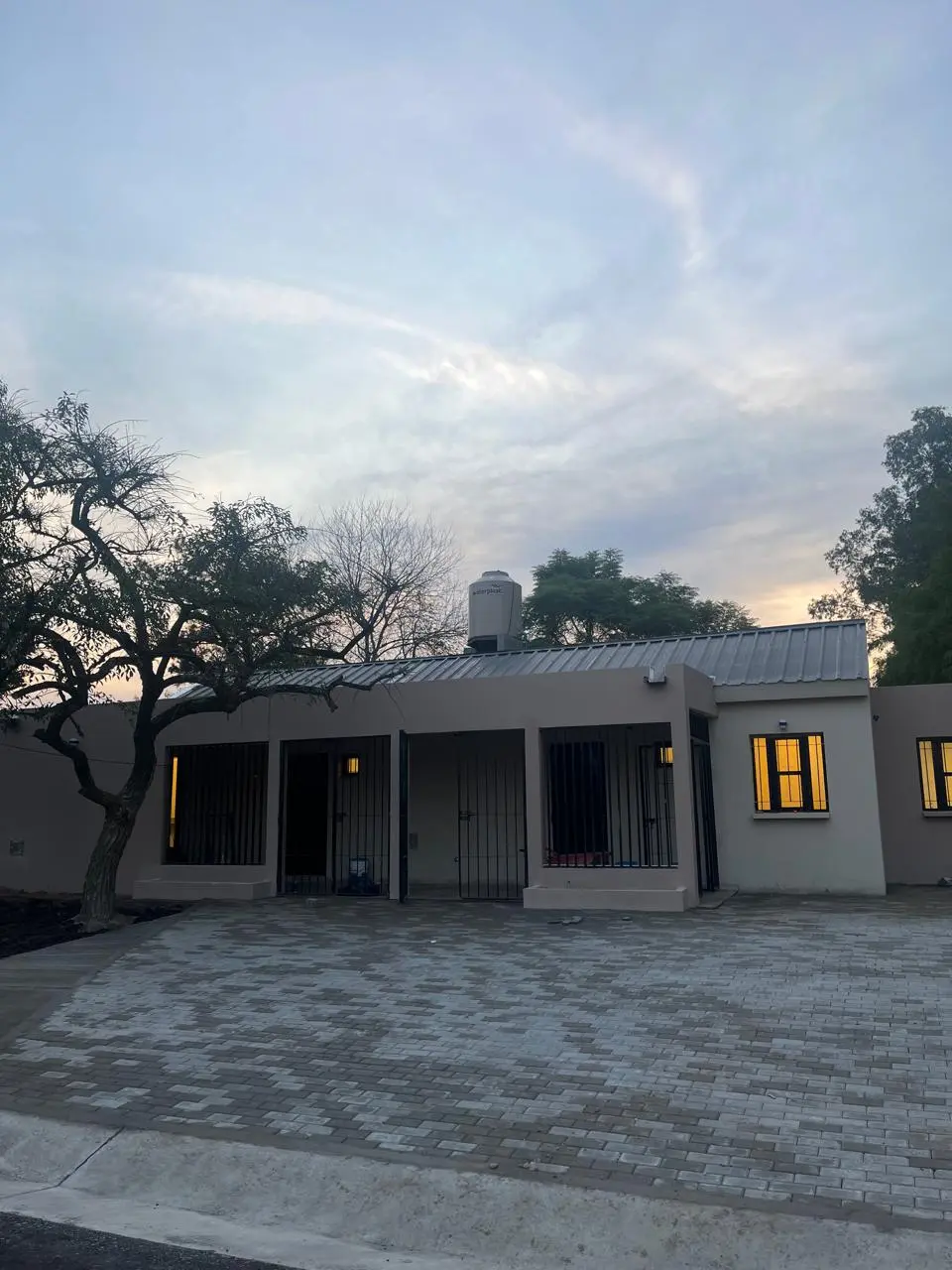 Refacción Oficinas Caballeriza